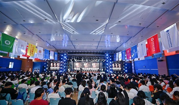 第十一屆“挑戰(zhàn)杯”云南省大學(xué)生創(chuàng)業(yè)計劃競賽成功舉辦